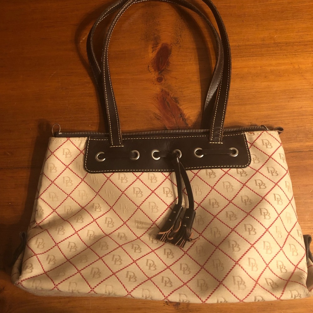 Dooney & Bourke purse